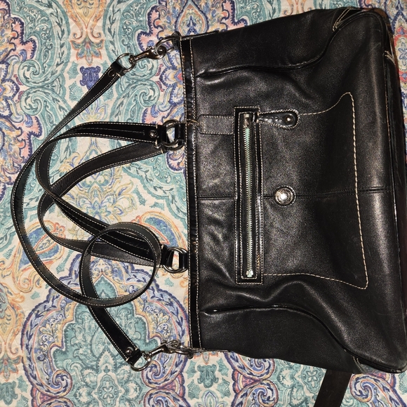 Coach - Picture 4 of 7